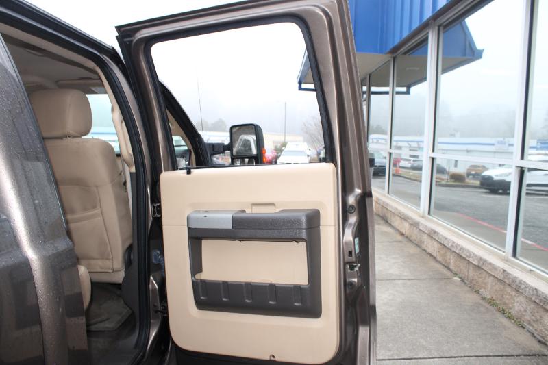 Ford Super Duty F-250 SRW 2WD Crew Cab 156" XLT 2016