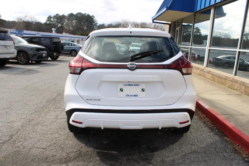 Nissan Kicks S FWD 2023