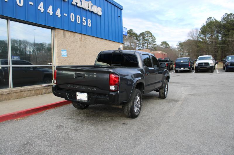 Toyota Tacoma SR5 Double Cab 5' Bed V6 4x2 AT (Natl) 2018