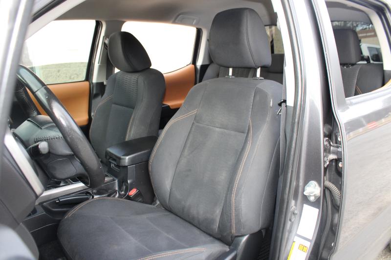 Toyota Tacoma SR5 Double Cab 5' Bed V6 4x2 AT (Natl) 2018