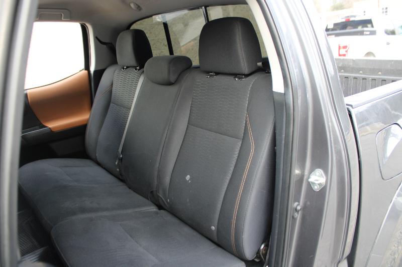 Toyota Tacoma SR5 Double Cab 5' Bed V6 4x2 AT (Natl) 2018