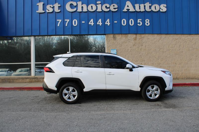 Toyota RAV4 XLE AWD (Natl) 2021