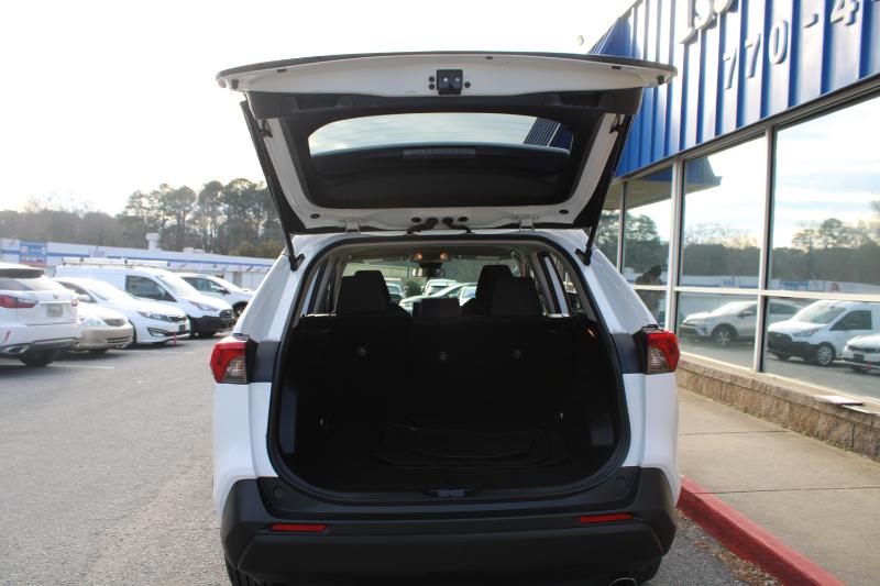 Toyota RAV4 XLE AWD (Natl) 2021