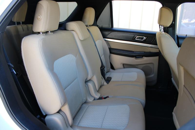 Ford Explorer Base 4WD 2017