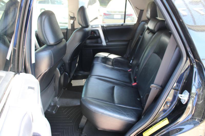 Toyota 4Runner RWD 4dr V6 Limited (Natl) 2013