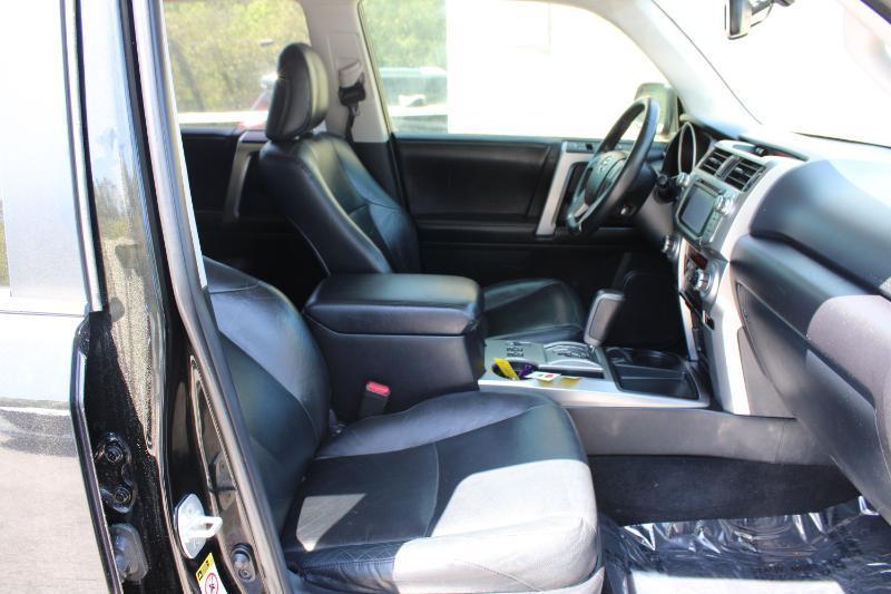 Toyota 4Runner RWD 4dr V6 Limited (Natl) 2013