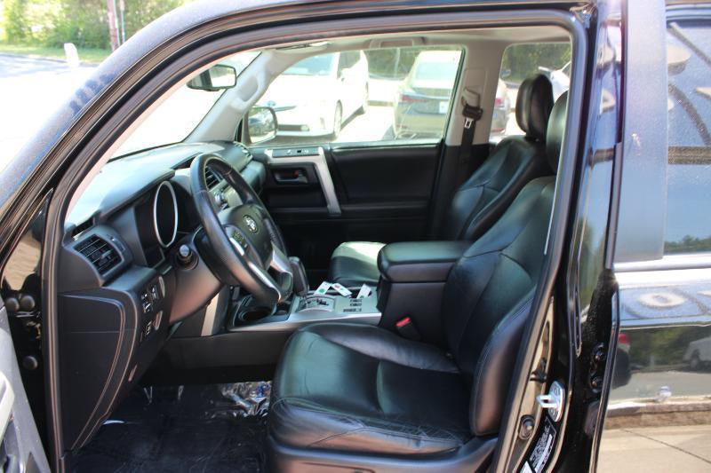 Toyota 4Runner RWD 4dr V6 Limited (Natl) 2013