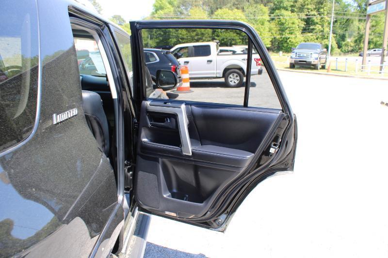 Toyota 4Runner RWD 4dr V6 Limited (Natl) 2013