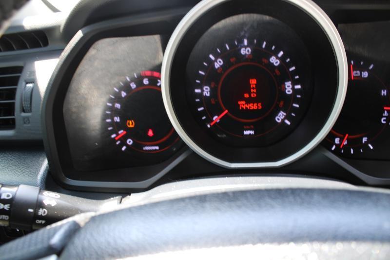 Toyota 4Runner RWD 4dr V6 Limited (Natl) 2013