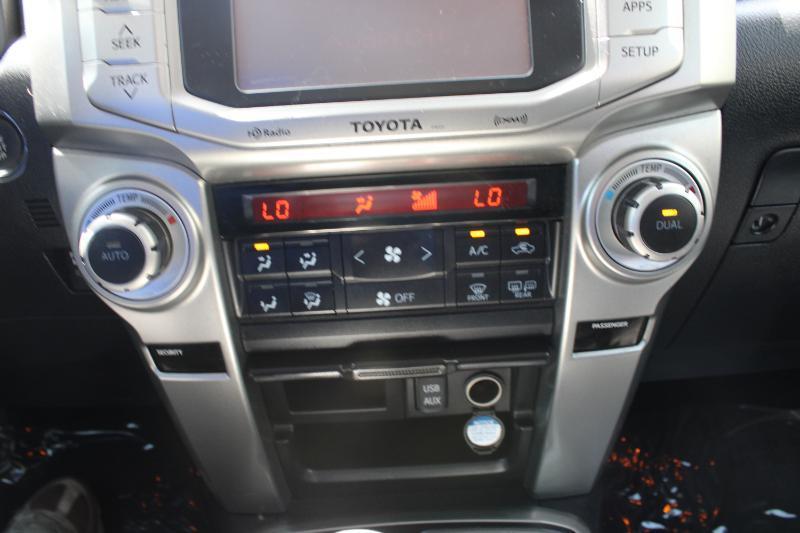 Toyota 4Runner RWD 4dr V6 Limited (Natl) 2013