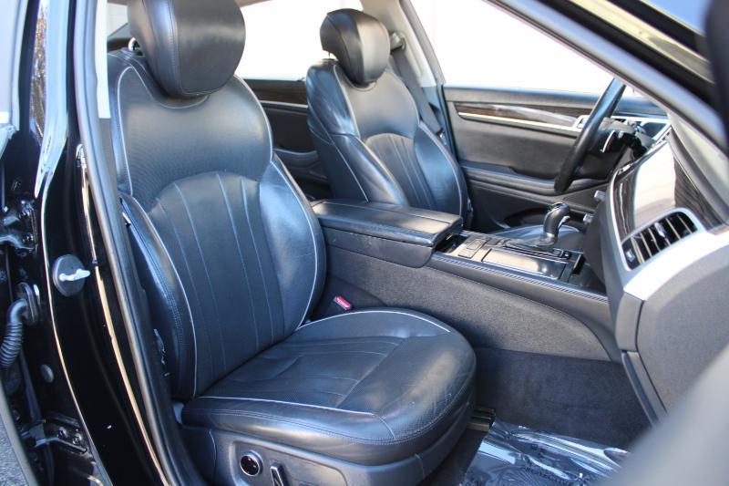 Hyundai Genesis 4dr Sdn V6 3.8L RWD 2016