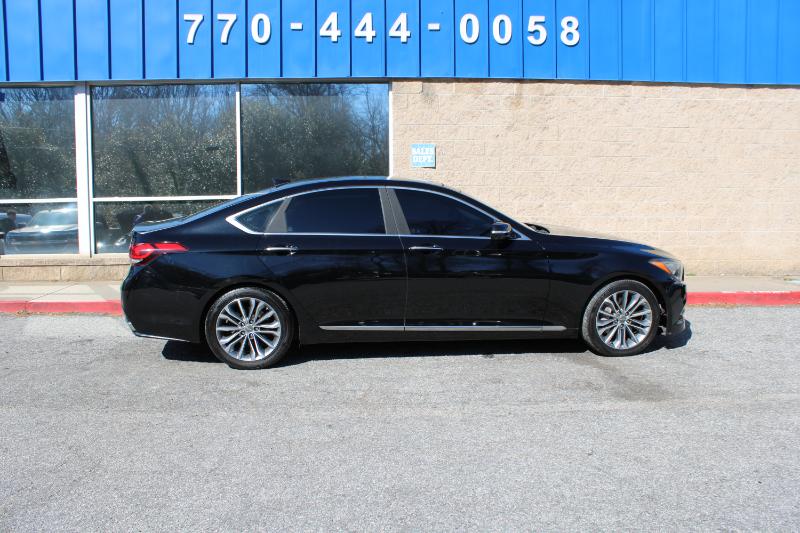 Hyundai Genesis 4dr Sdn V6 3.8L RWD 2016