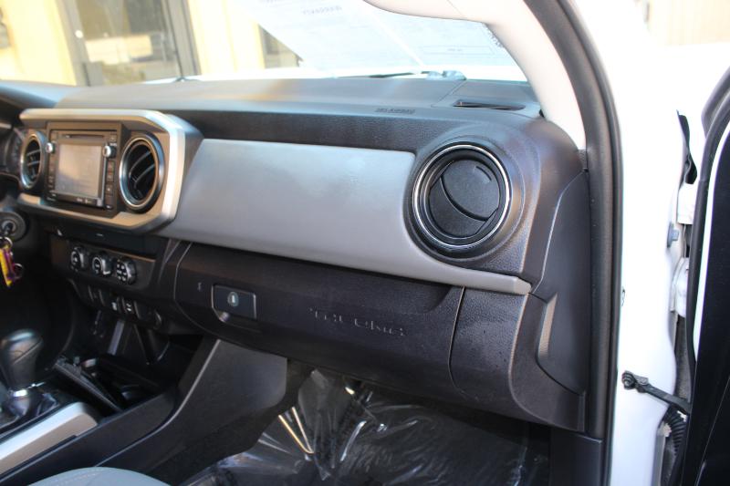 Toyota Tacoma 2WD SR5 Double Cab 5' Bed V6 AT (Natl) 2019