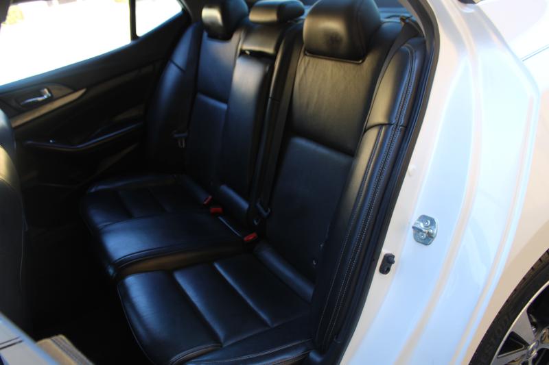 Nissan Maxima 4dr Sdn 3.5 SV 2016