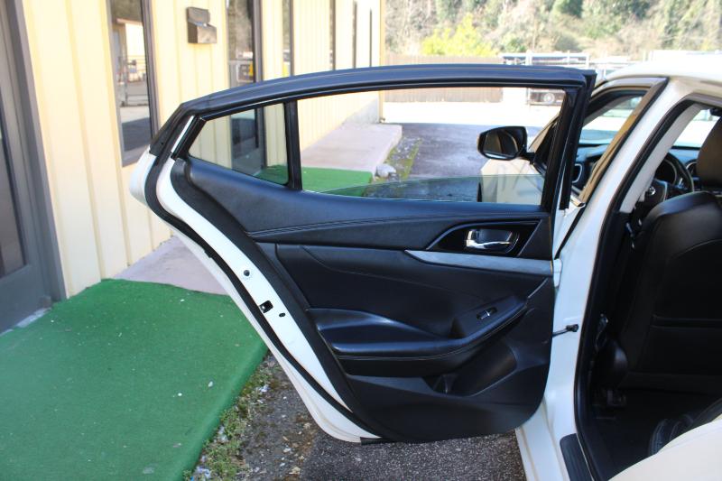 Nissan Maxima 4dr Sdn 3.5 SV 2016