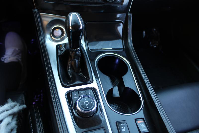 Nissan Maxima 4dr Sdn 3.5 SV 2016