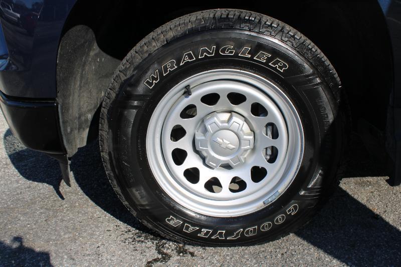 Chevrolet Silverado 1500 2WD Reg Cab 140" Work Truck 2023