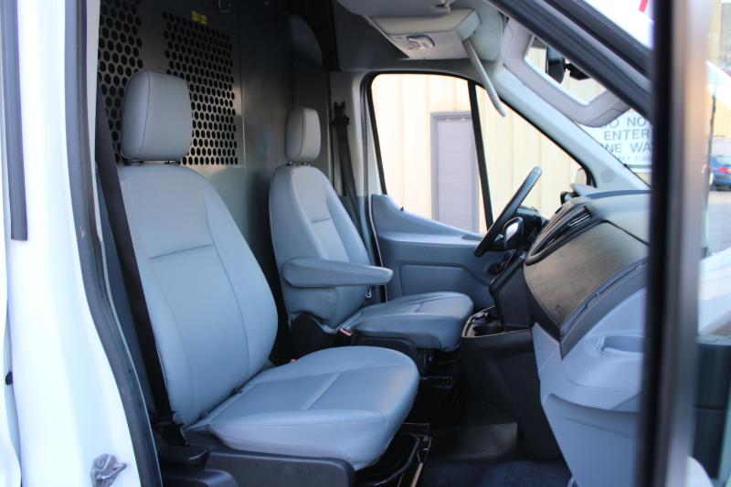Ford Transit Van T-250 130" Med Rf 9000 GVWR Sliding RH Dr 2017
