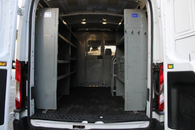 Ford Transit Van T-250 130" Med Rf 9000 GVWR Sliding RH Dr 2017