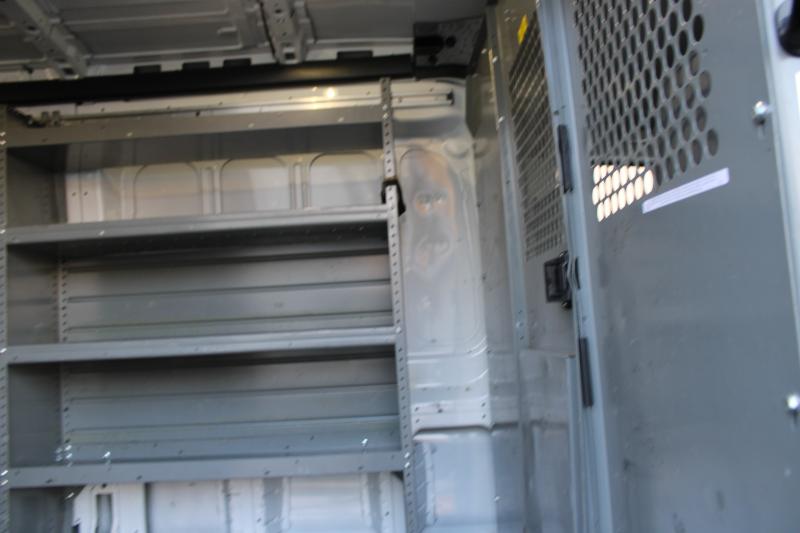 Ford Transit Van T-250 130" Med Rf 9000 GVWR Sliding RH Dr 2017