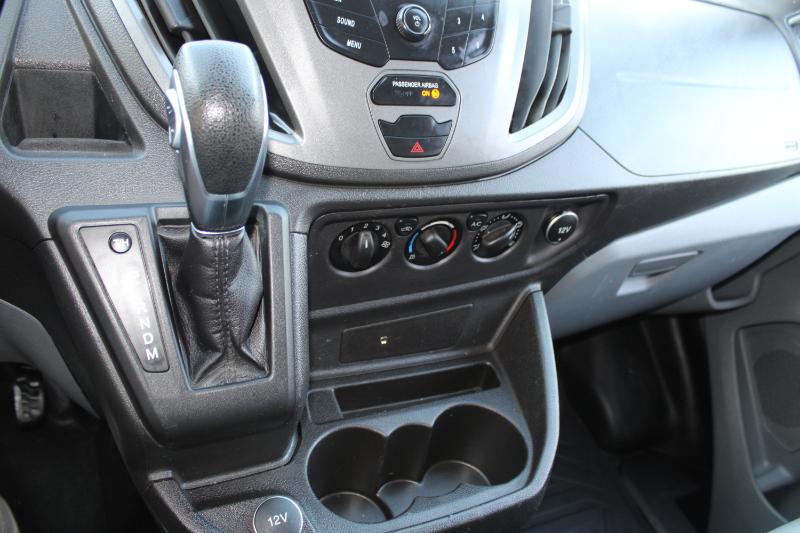 Ford Transit Van T-250 130" Med Rf 9000 GVWR Sliding RH Dr 2017