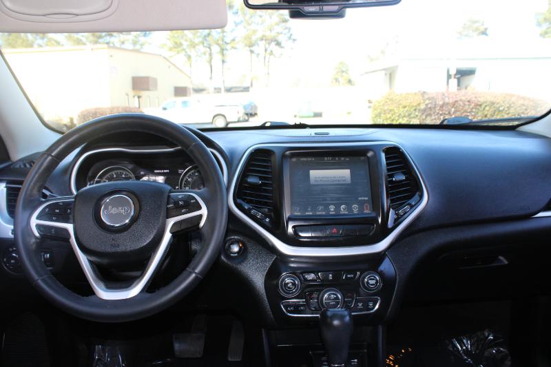 Jeep Cherokee FWD 4dr Limited 2015