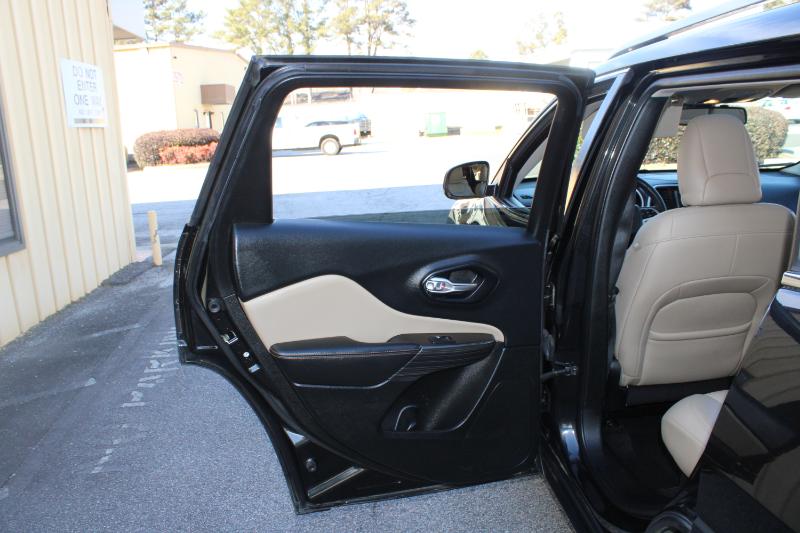 Jeep Cherokee FWD 4dr Limited 2015