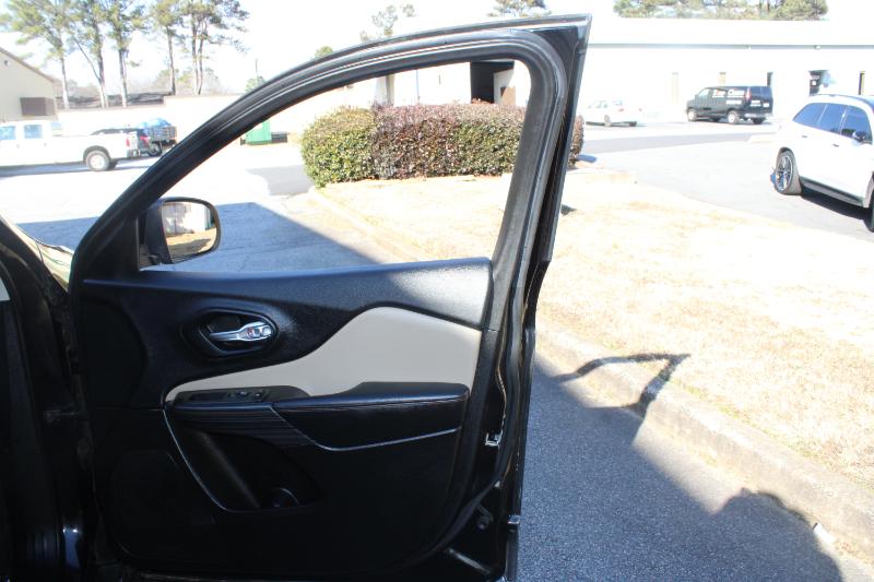 Jeep Cherokee FWD 4dr Limited 2015