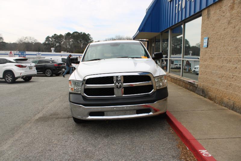 RAM 1500 Tradesman 4x2 Quad Cab 6'4" Box 2017