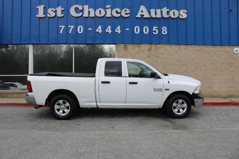 RAM 1500 Tradesman 4x2 Quad Cab 6'4" Box 2017