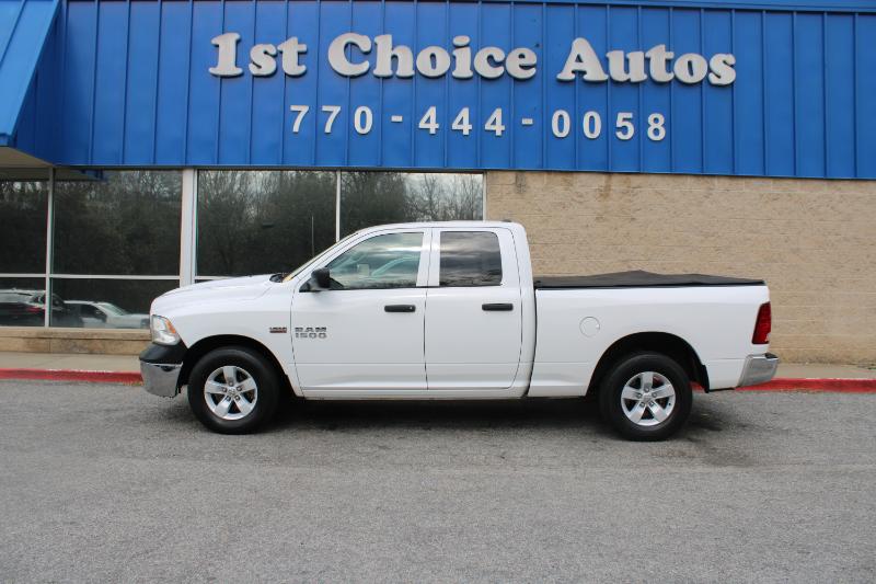 RAM 1500 Tradesman 4x2 Quad Cab 6'4" Box 2017