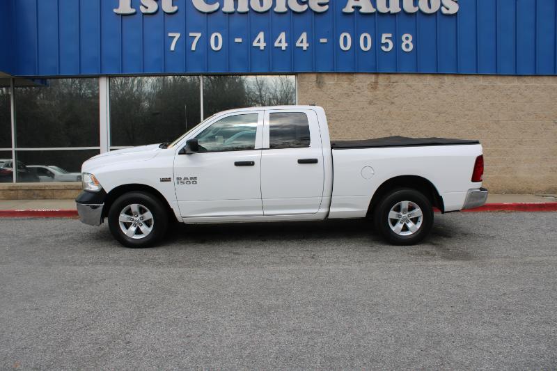 RAM 1500 Tradesman 4x2 Quad Cab 6'4" Box 2017