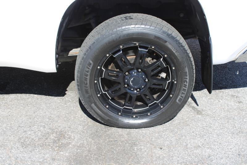 Toyota Tundra 4WD SR5 Double Cab 6.5' Bed 5.7L FFV (Natl) 2017