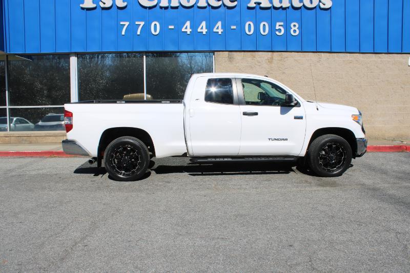 Toyota Tundra 4WD SR5 Double Cab 6.5' Bed 5.7L FFV (Natl) 2017