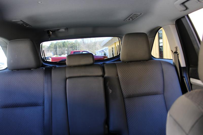 Toyota Highlander LE V6 AWD (Natl) 2019