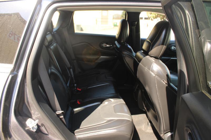 Jeep Cherokee Limited FWD 2020