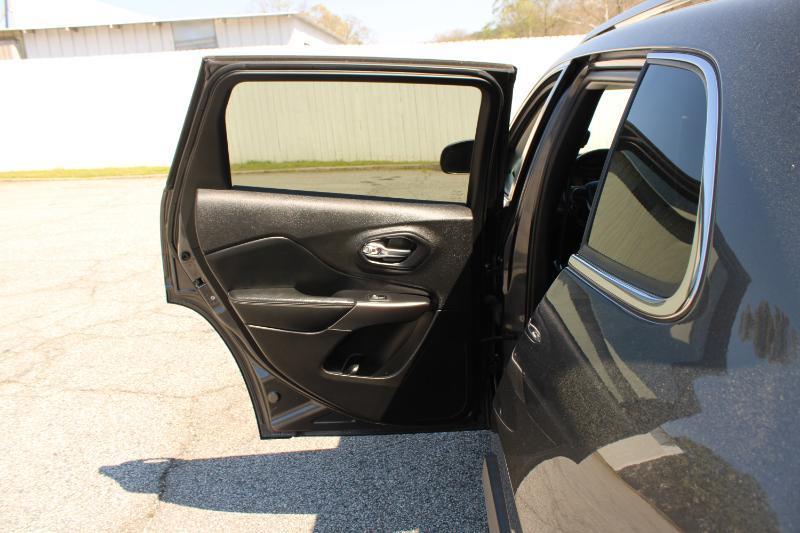 Jeep Cherokee Limited FWD 2020