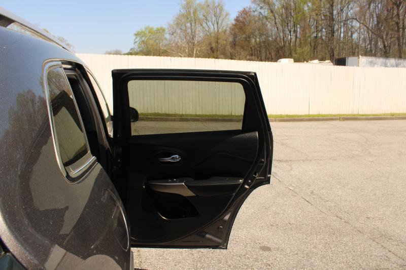 Jeep Cherokee Limited FWD 2020