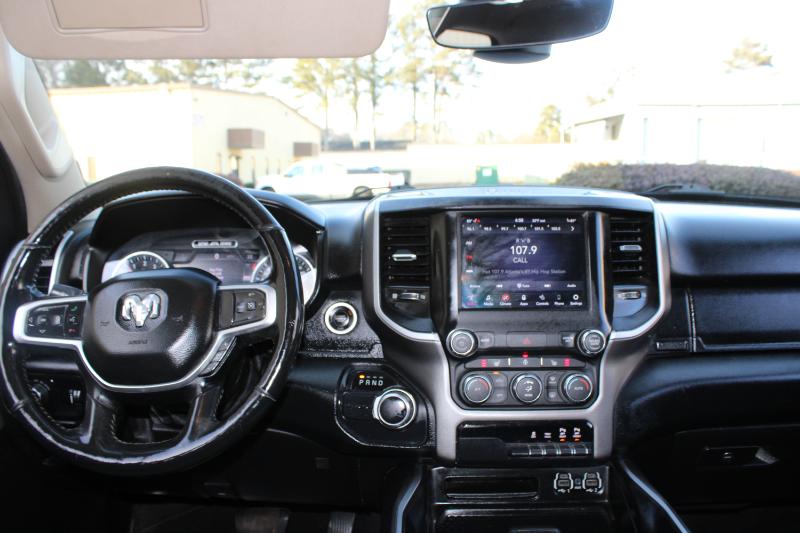 RAM 1500 Big Horn 4x2 Quad Cab 6'4" Box 2020