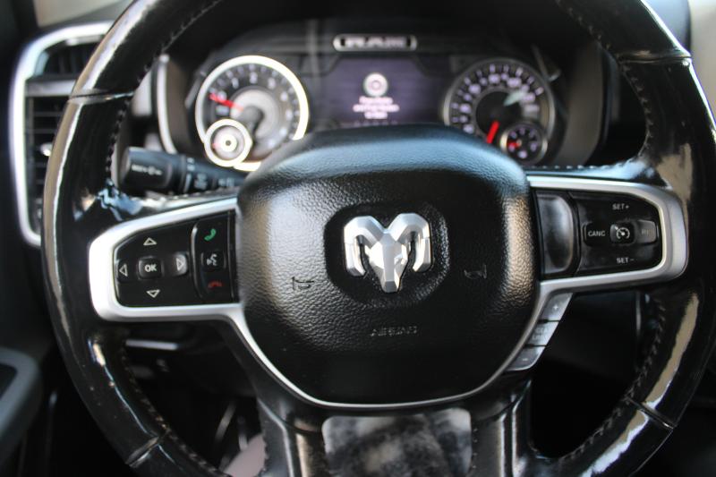 RAM 1500 Big Horn 4x2 Quad Cab 6'4" Box 2020