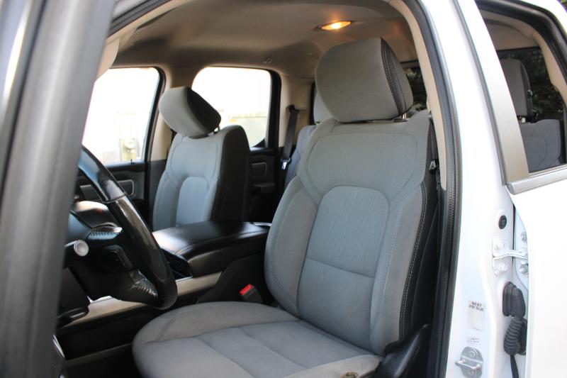 RAM 1500 Big Horn 4x2 Quad Cab 6'4" Box 2020