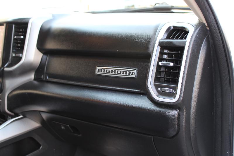 RAM 1500 Big Horn 4x2 Quad Cab 6'4" Box 2020