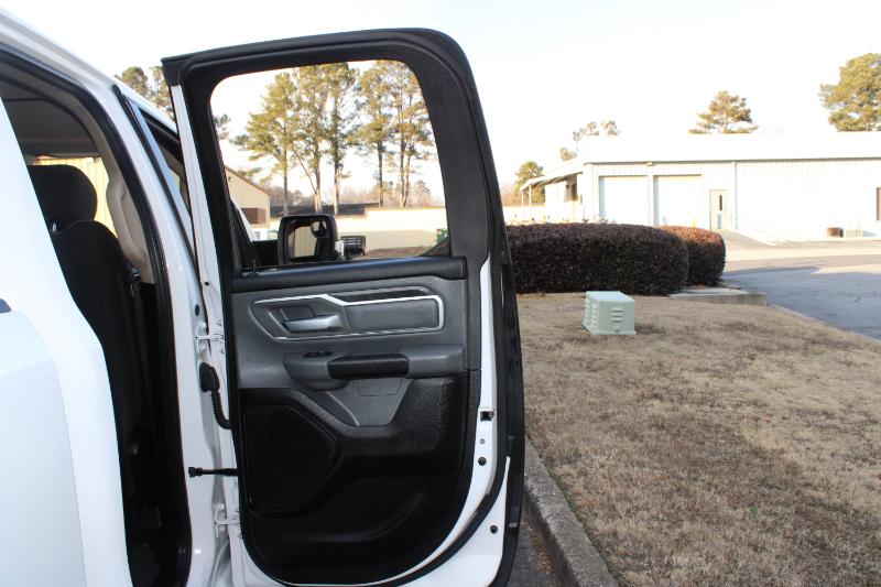 RAM 1500 Big Horn 4x2 Quad Cab 6'4" Box 2020