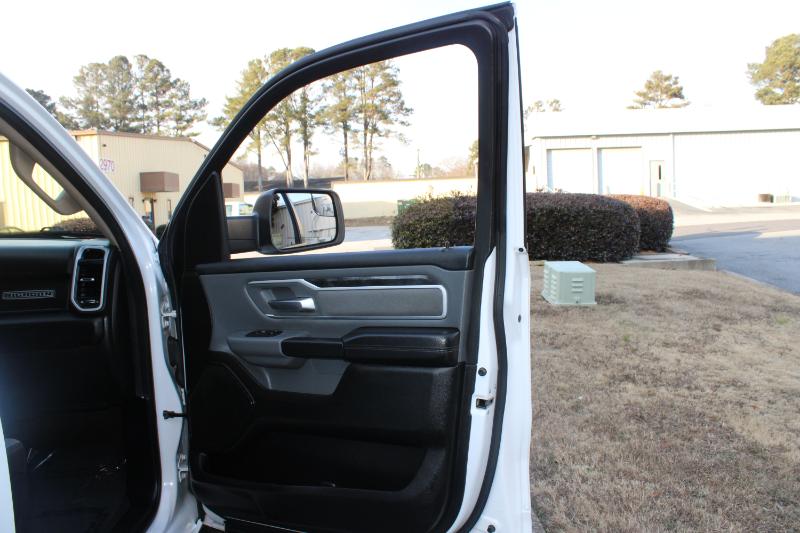 RAM 1500 Big Horn 4x2 Quad Cab 6'4" Box 2020