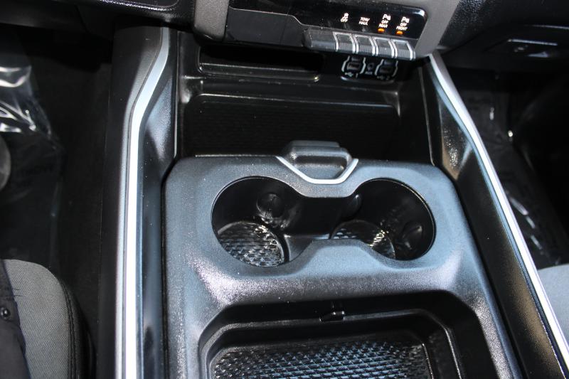 RAM 1500 Big Horn 4x2 Quad Cab 6'4" Box 2020