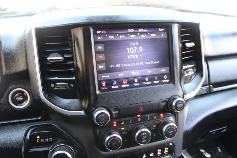 RAM 1500 Big Horn 4x2 Quad Cab 6'4" Box 2020