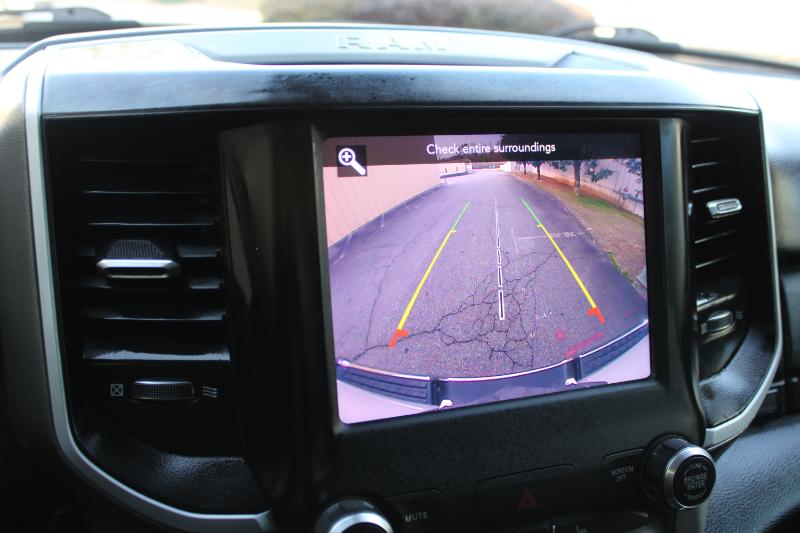 RAM 1500 Big Horn 4x2 Quad Cab 6'4" Box 2020