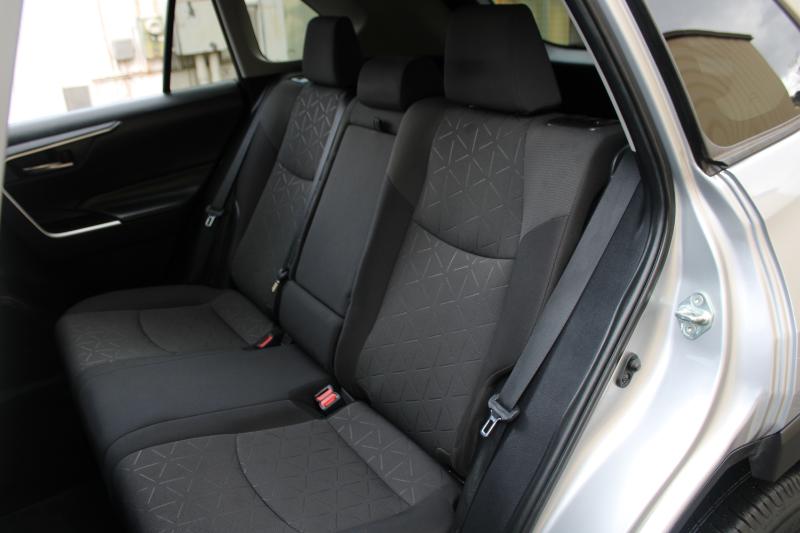 Toyota RAV4 XLE FWD (Natl) 2020