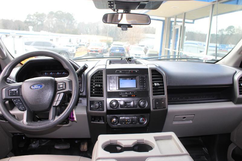 Ford Super Duty F-250 SRW XL 4WD Crew Cab 8' Box 2022