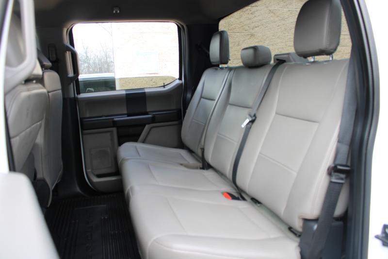 Ford Super Duty F-250 SRW XL 4WD Crew Cab 8' Box 2022